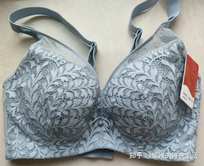 内衣外穿女明星_内衣尺码选购指南_如何挑选适合自己尺码的内衣