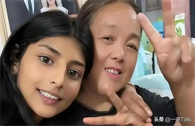 小黑妮网红翻车事件_小黑妮结婚直播带货事件_网红博雅黑料,