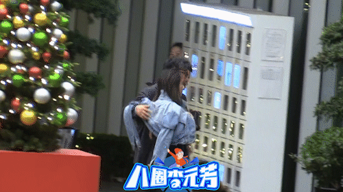 又一对明星离婚互爆黑料,_娱乐圈离婚套路分析_明星离婚先辟谣再官宣